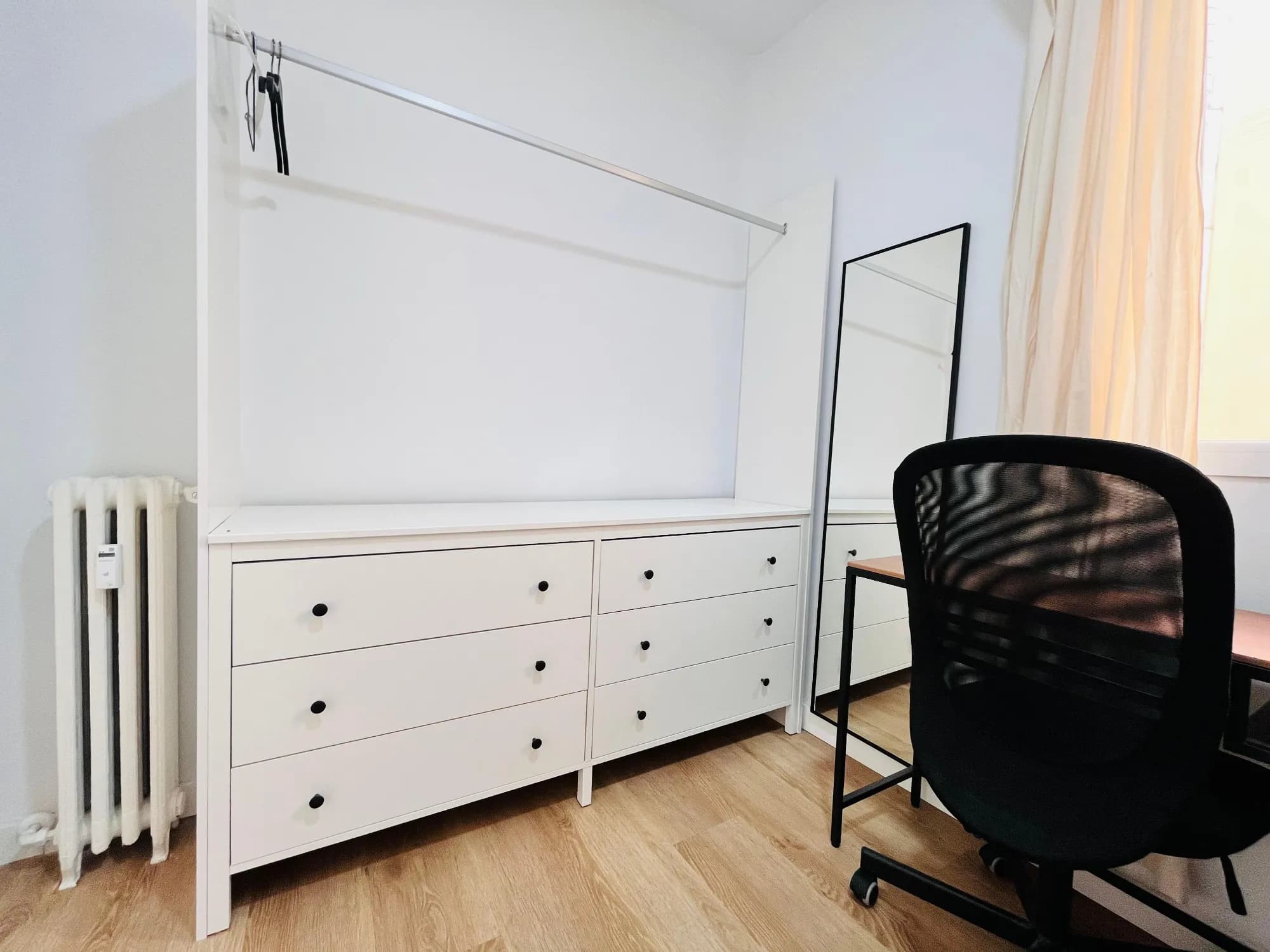 Private room in Madrid photo 4