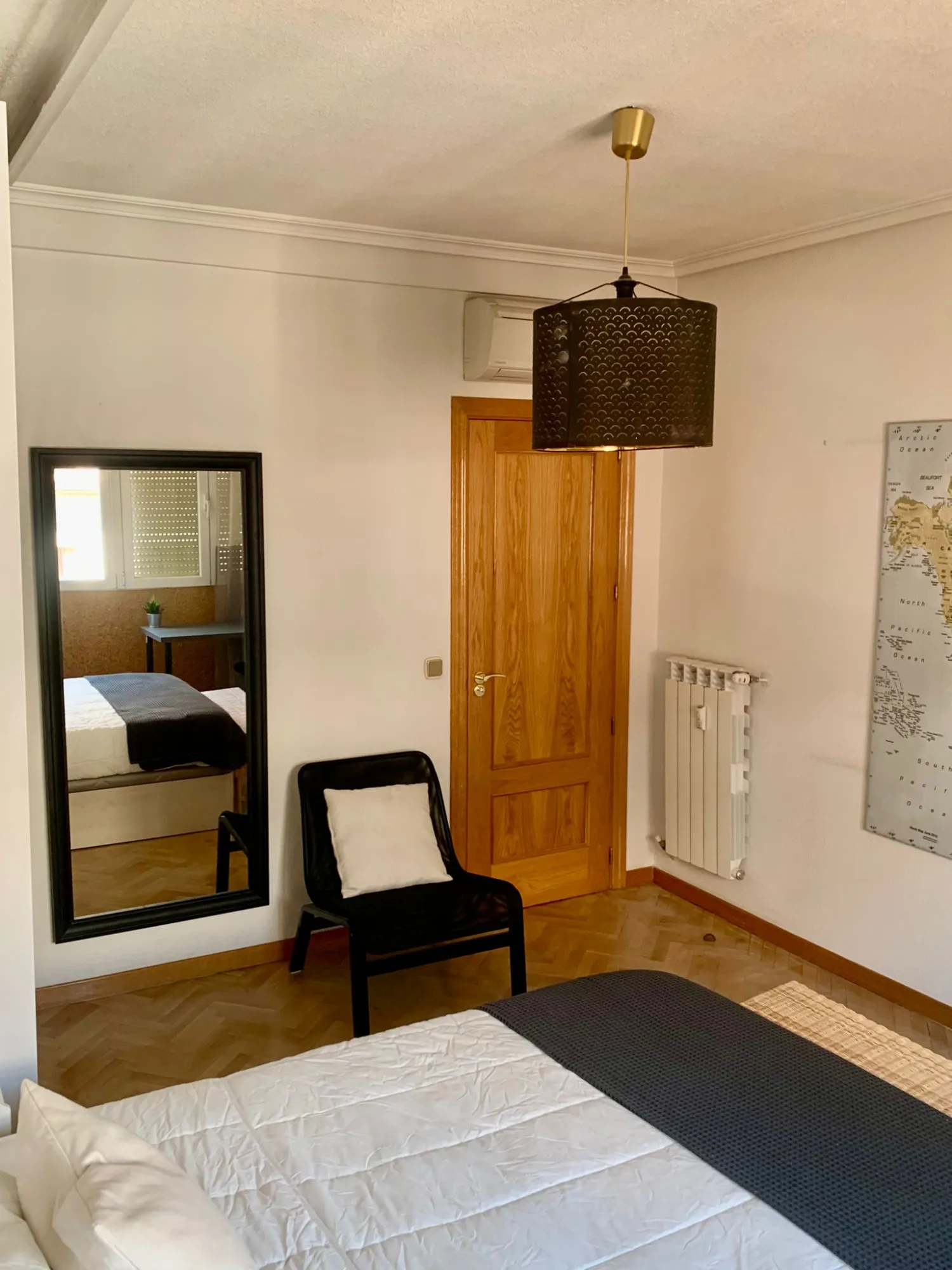 Private room in Madrid photo 2