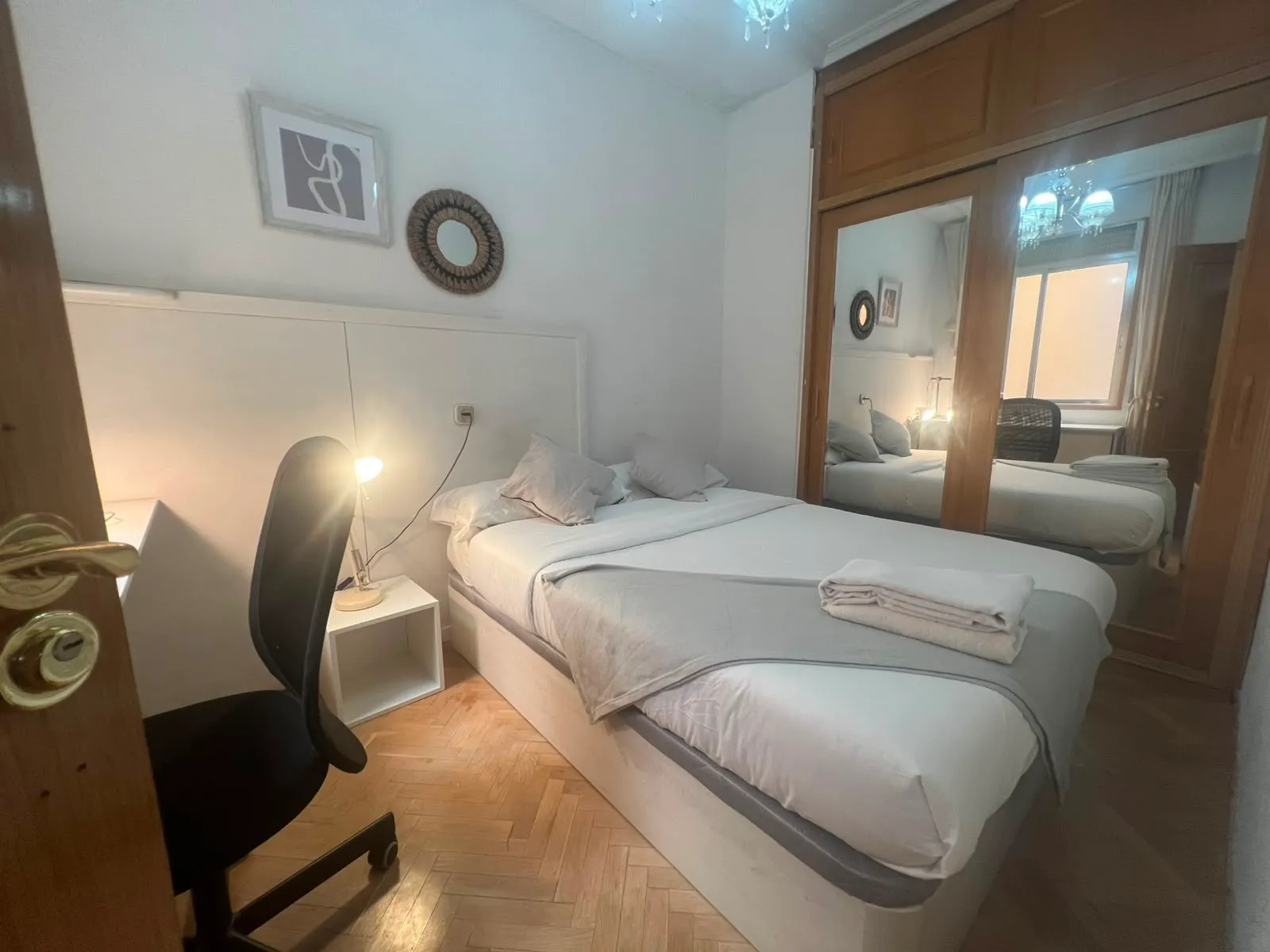 Private room in Madrid photo 5