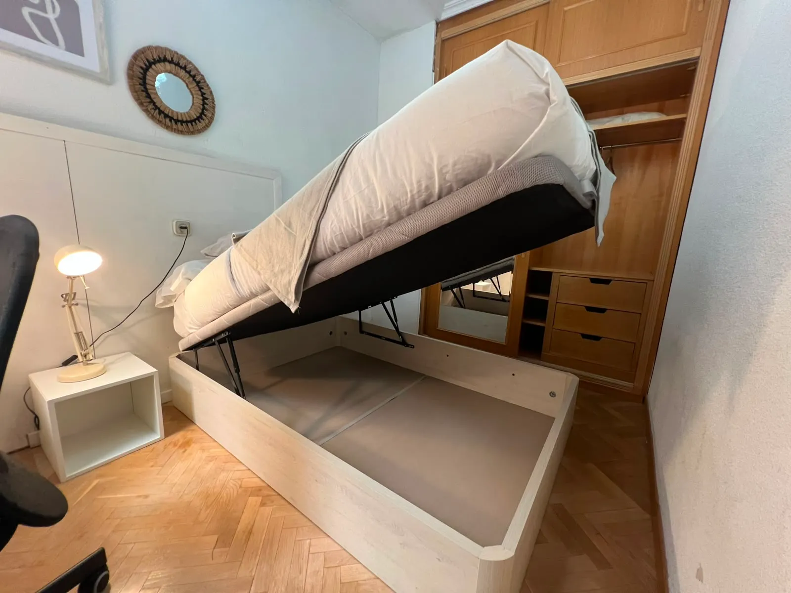 Private room in Madrid photo 4