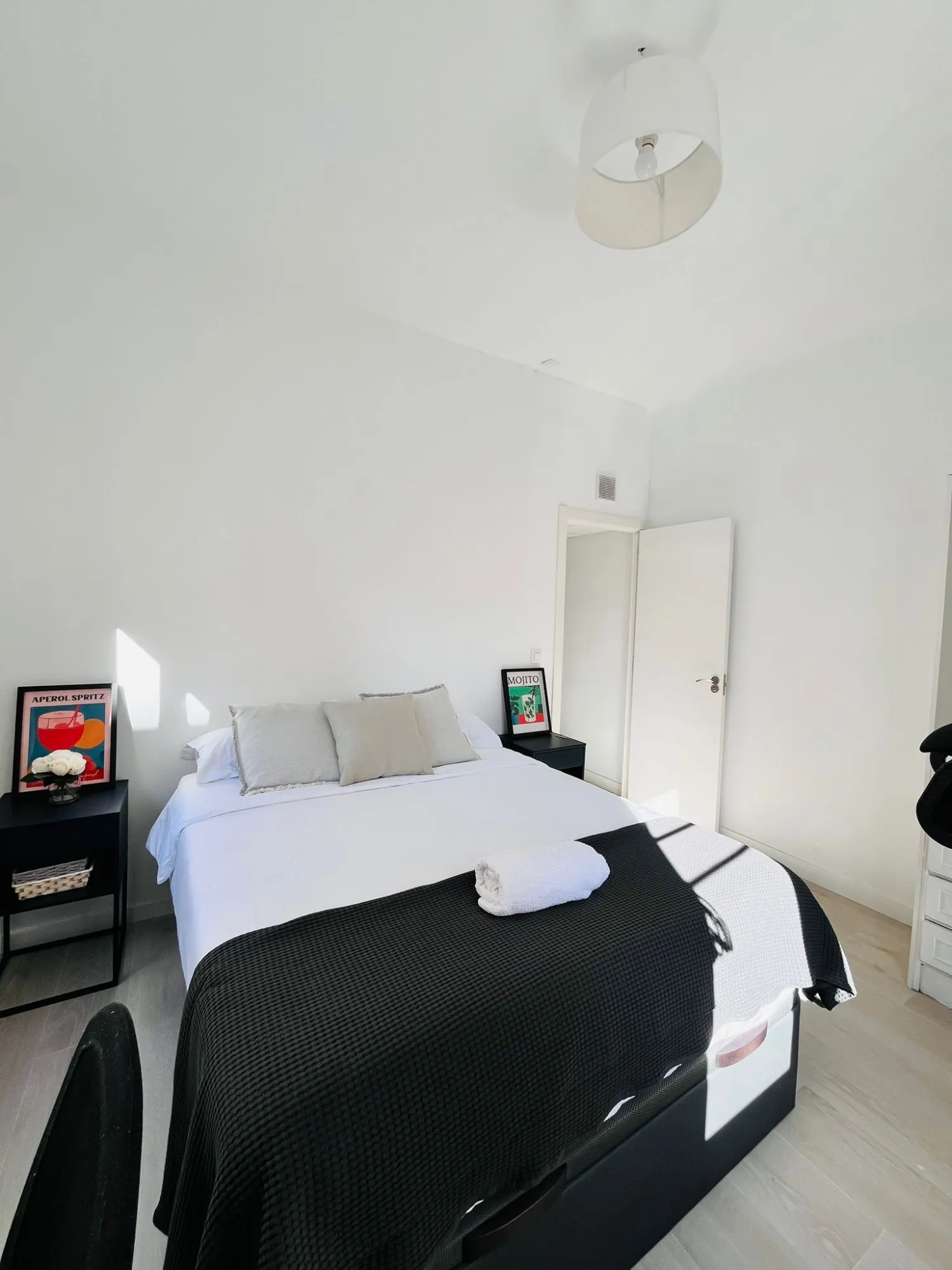 Private room in Madrid photo 5