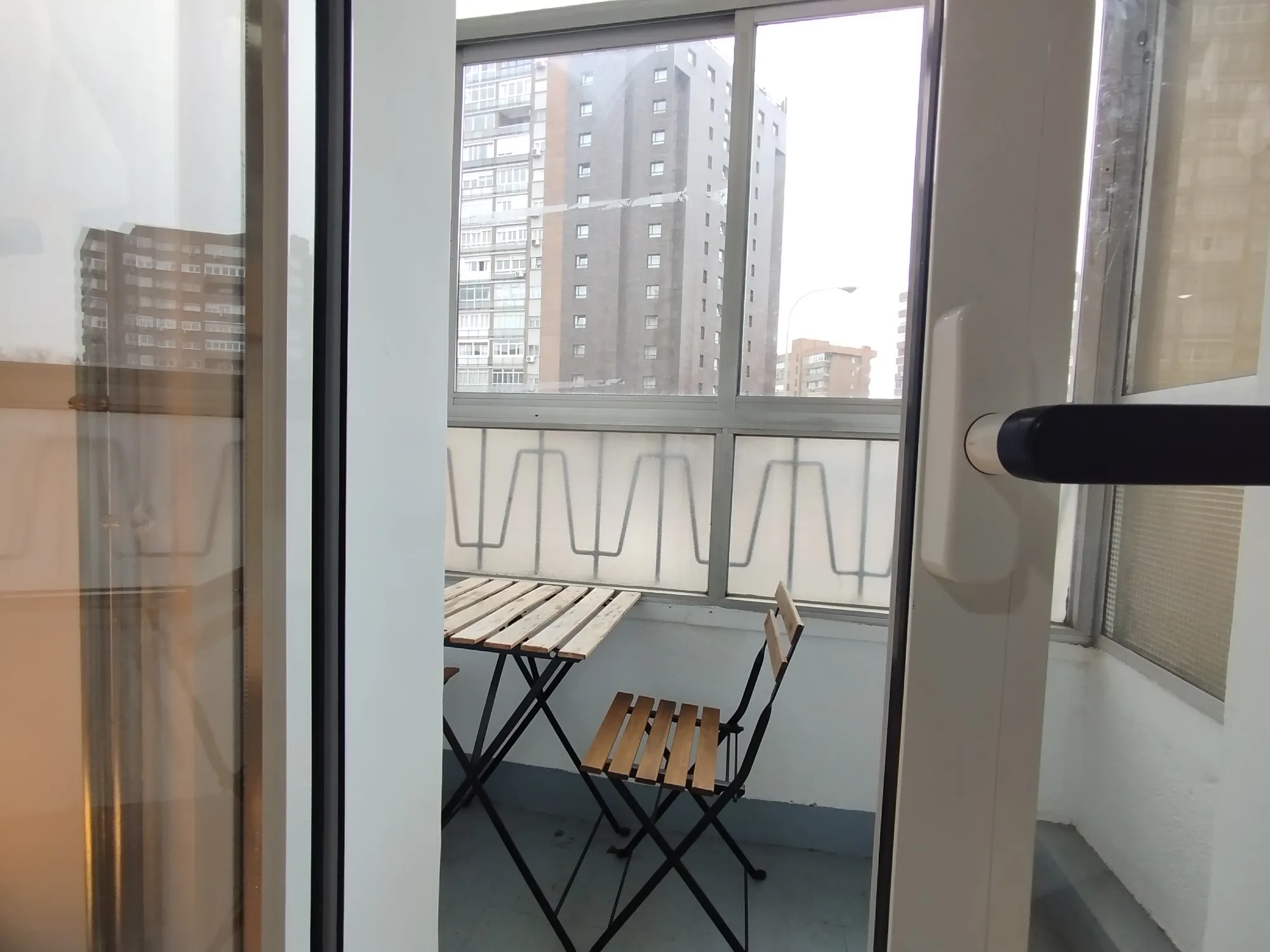 Private room in Madrid photo 5