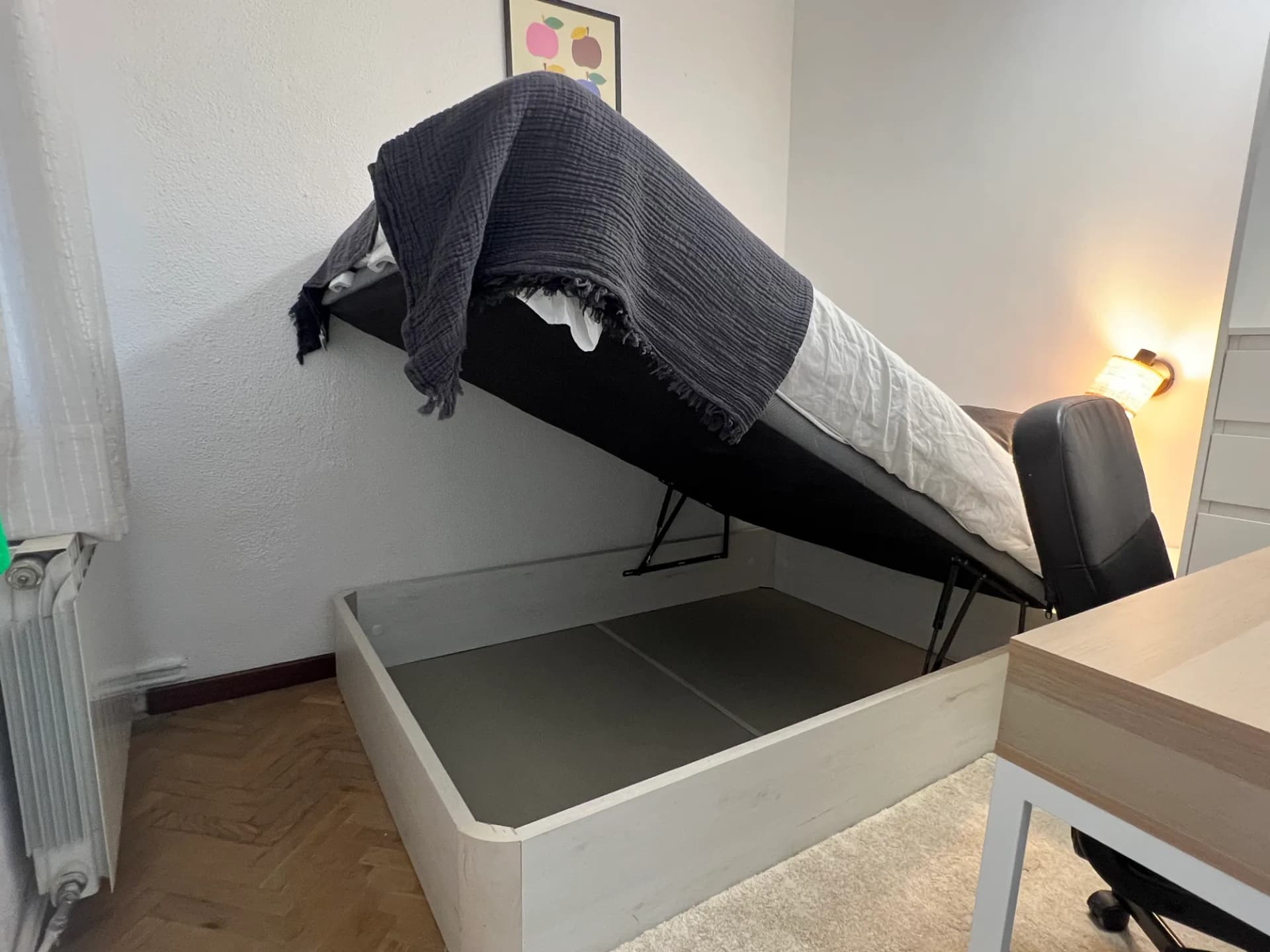 Private room in Madrid photo 4