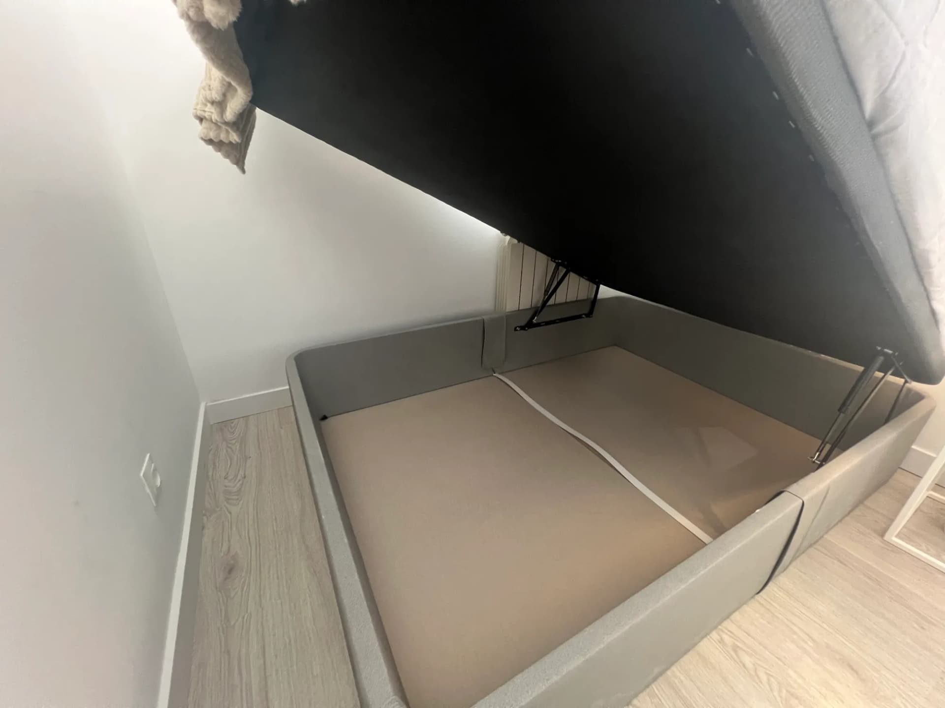 Private room in Madrid photo 5