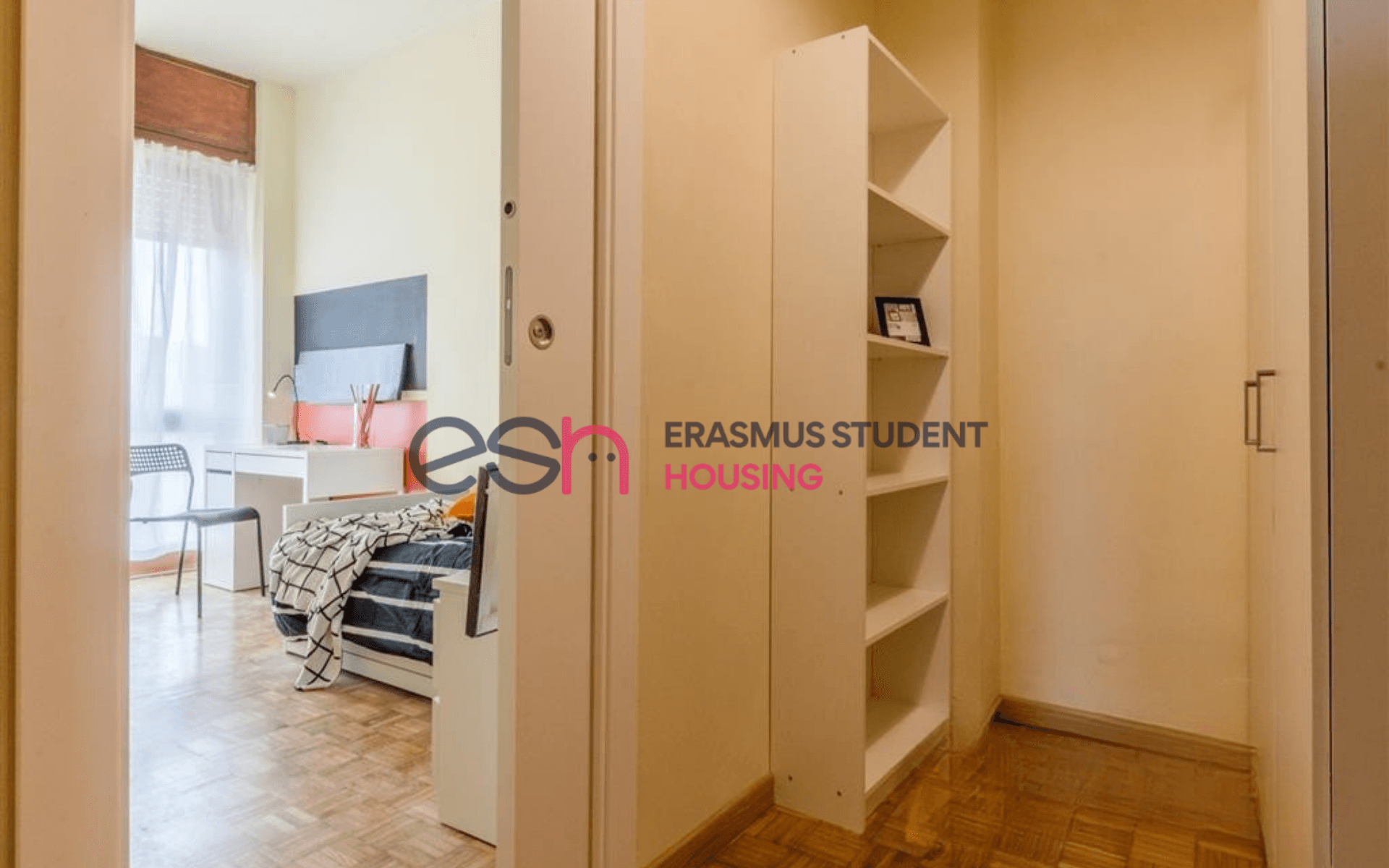 Shared Room in Pisa photo 2