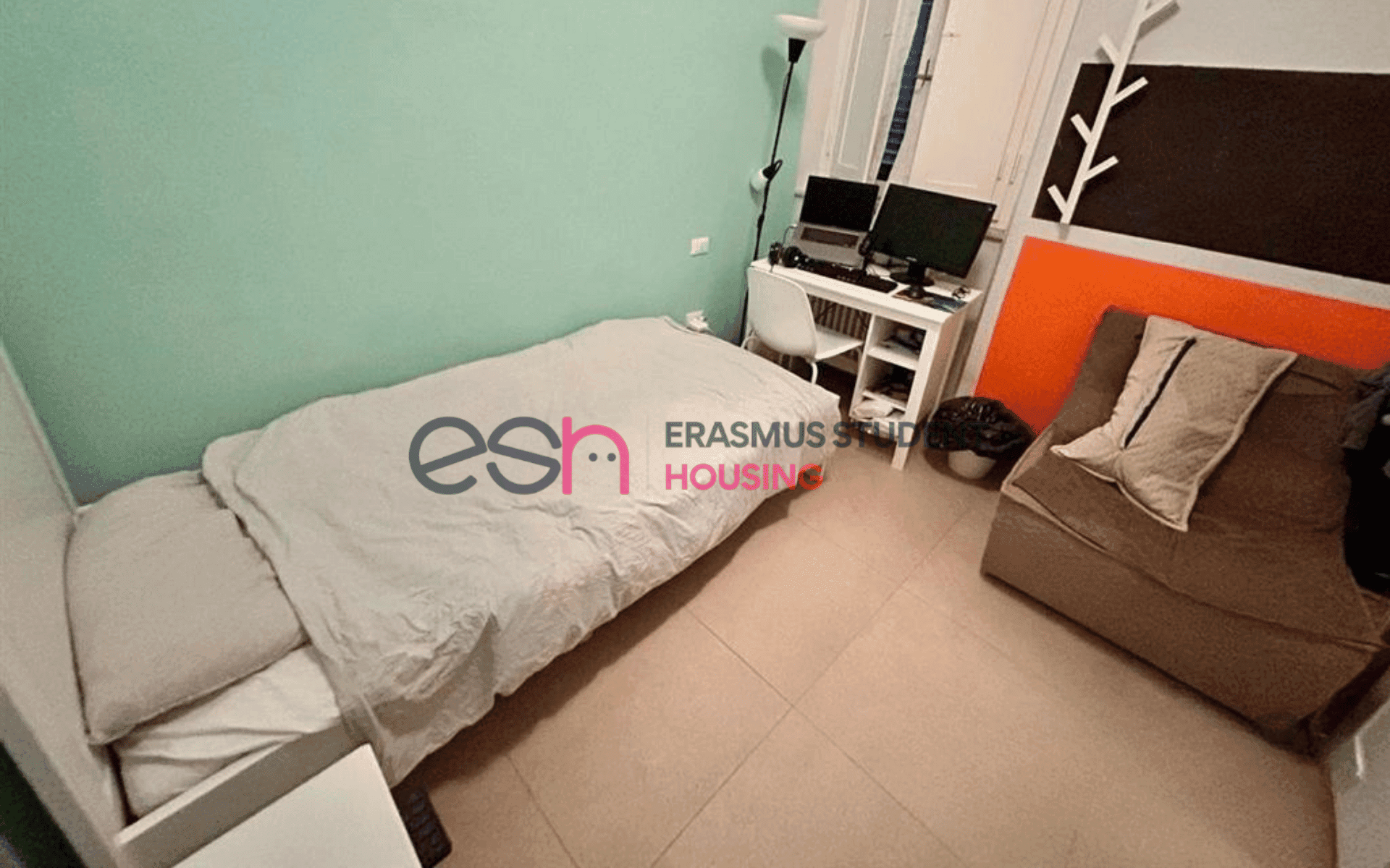 Shared Room in Pisa photo 3