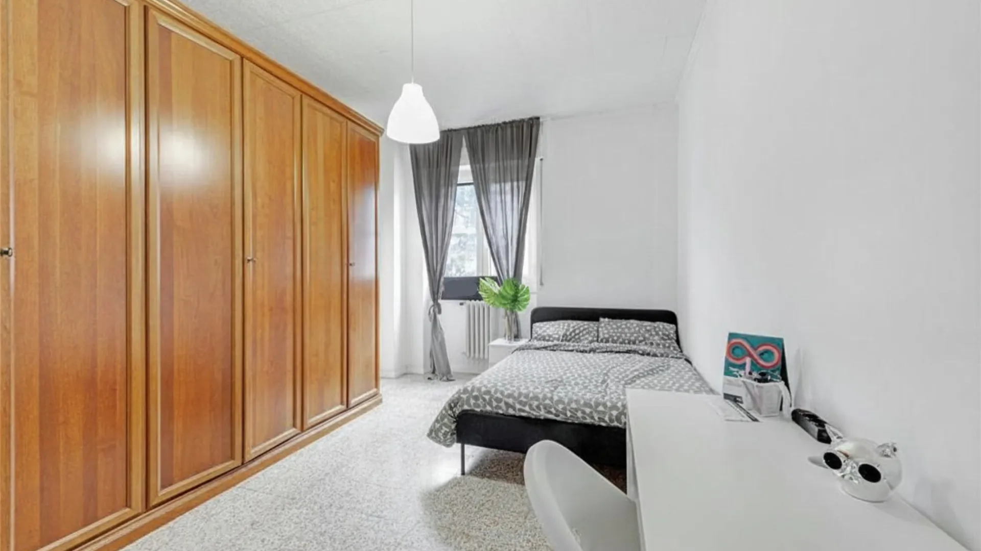 Private room in Milan photo 2