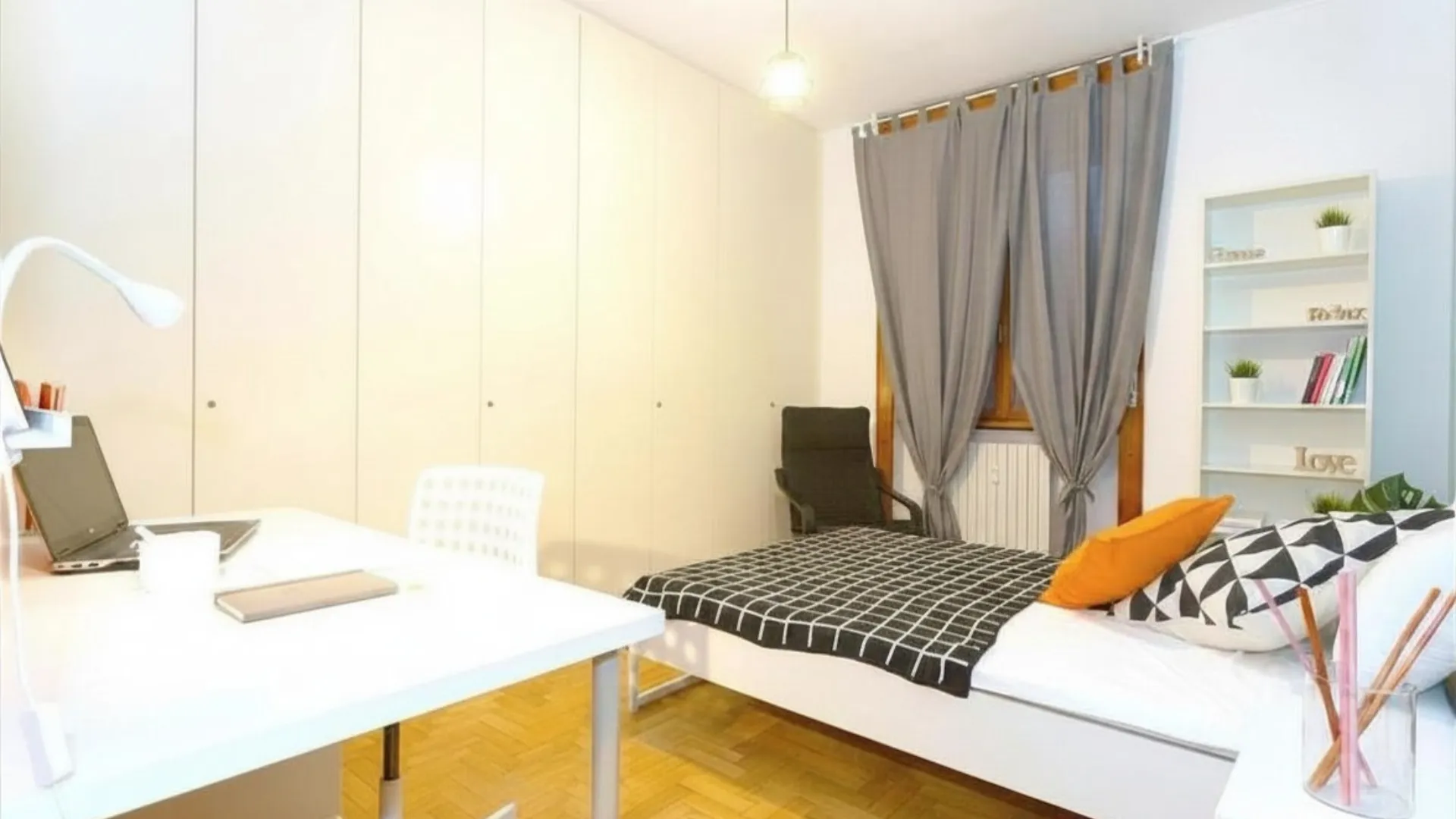 Private room in Milan photo 2