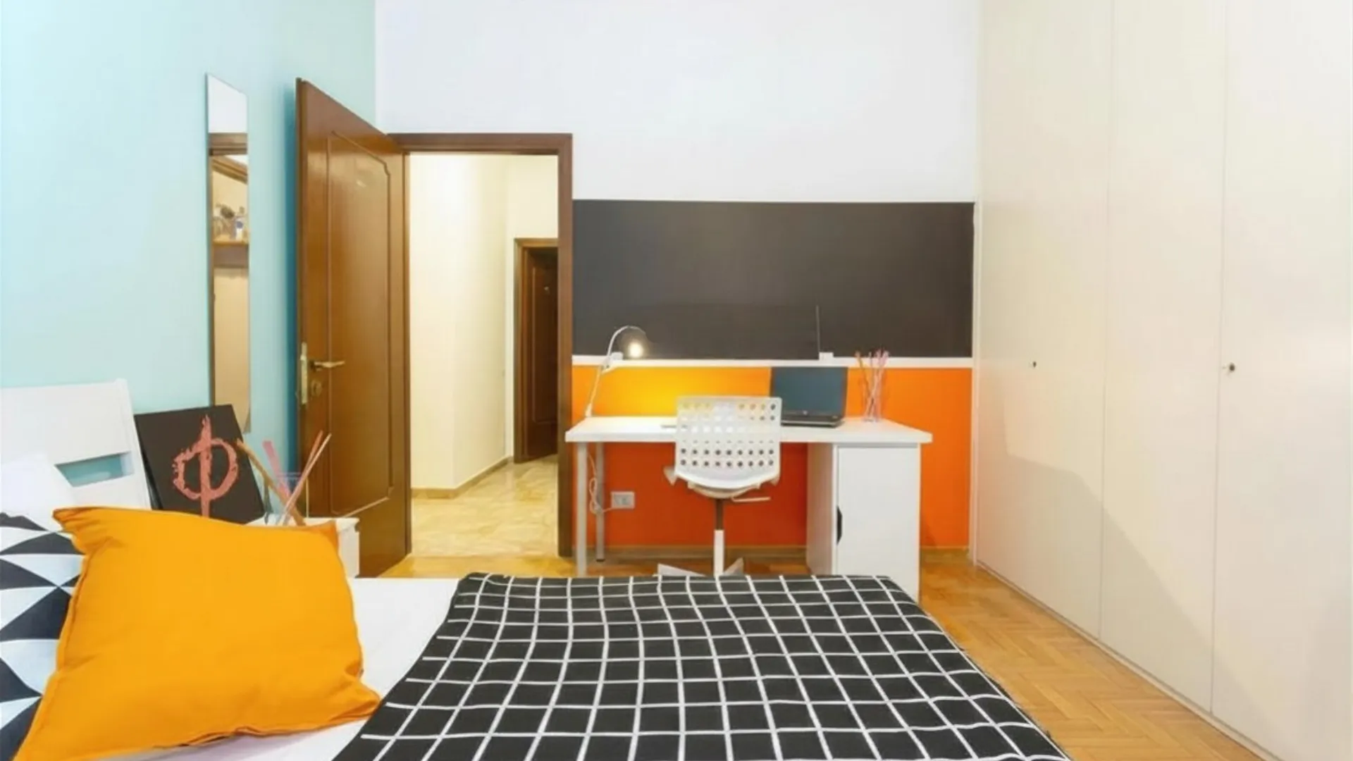 Private room in Milan photo 4