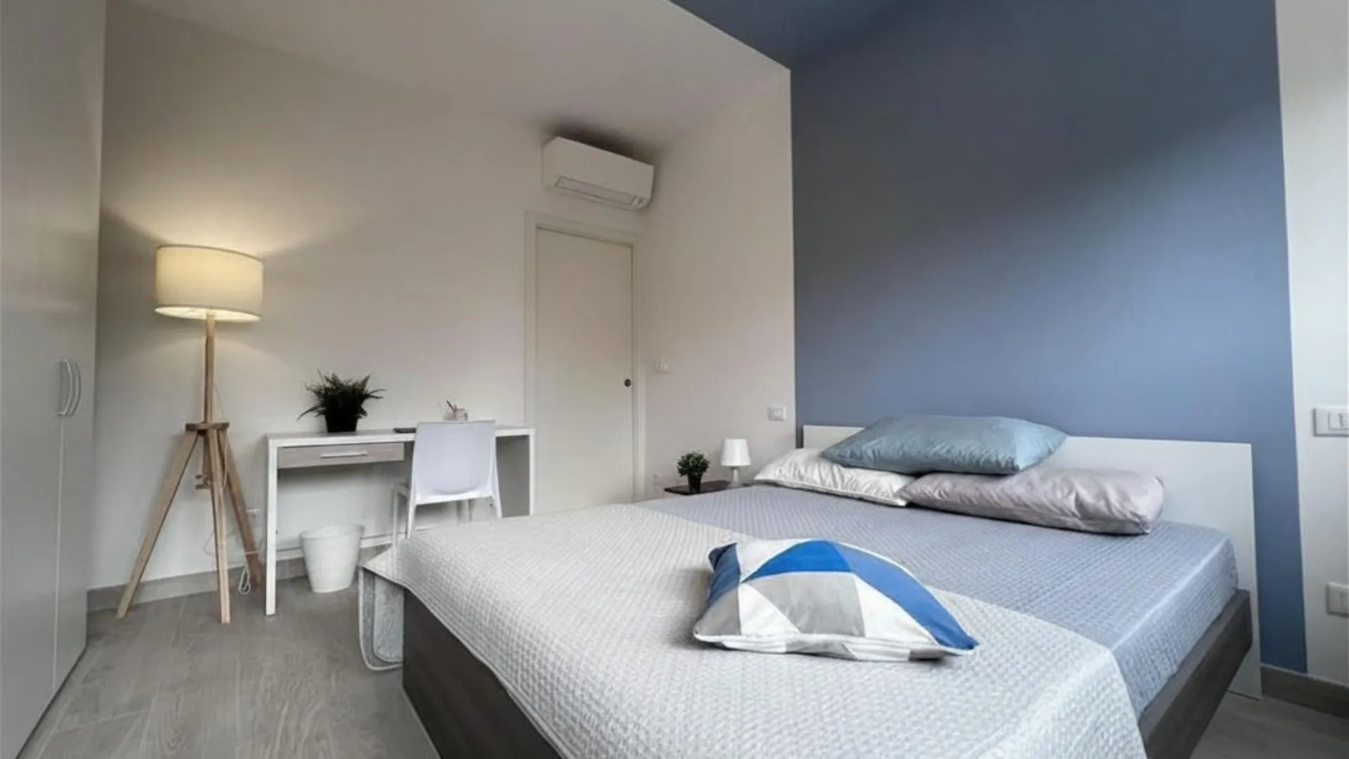 Private room in Milan