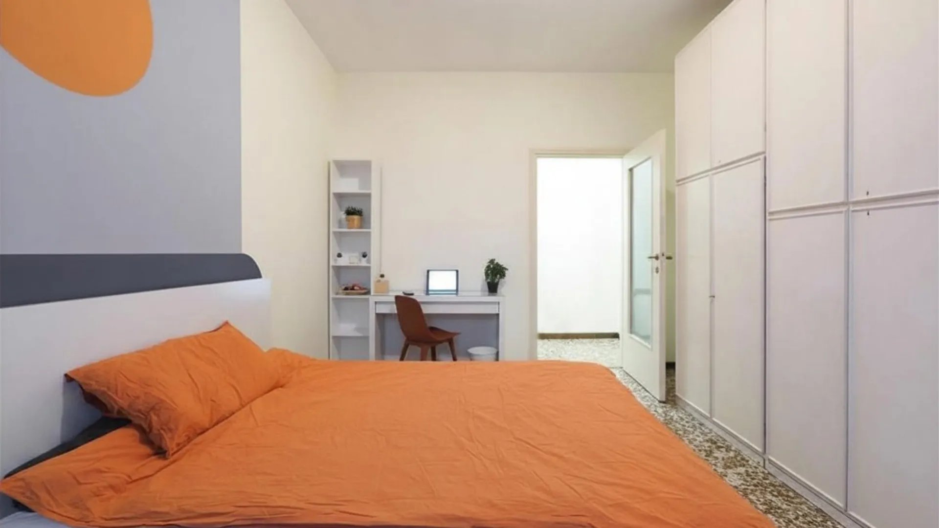 Private room in Milan photo 2
