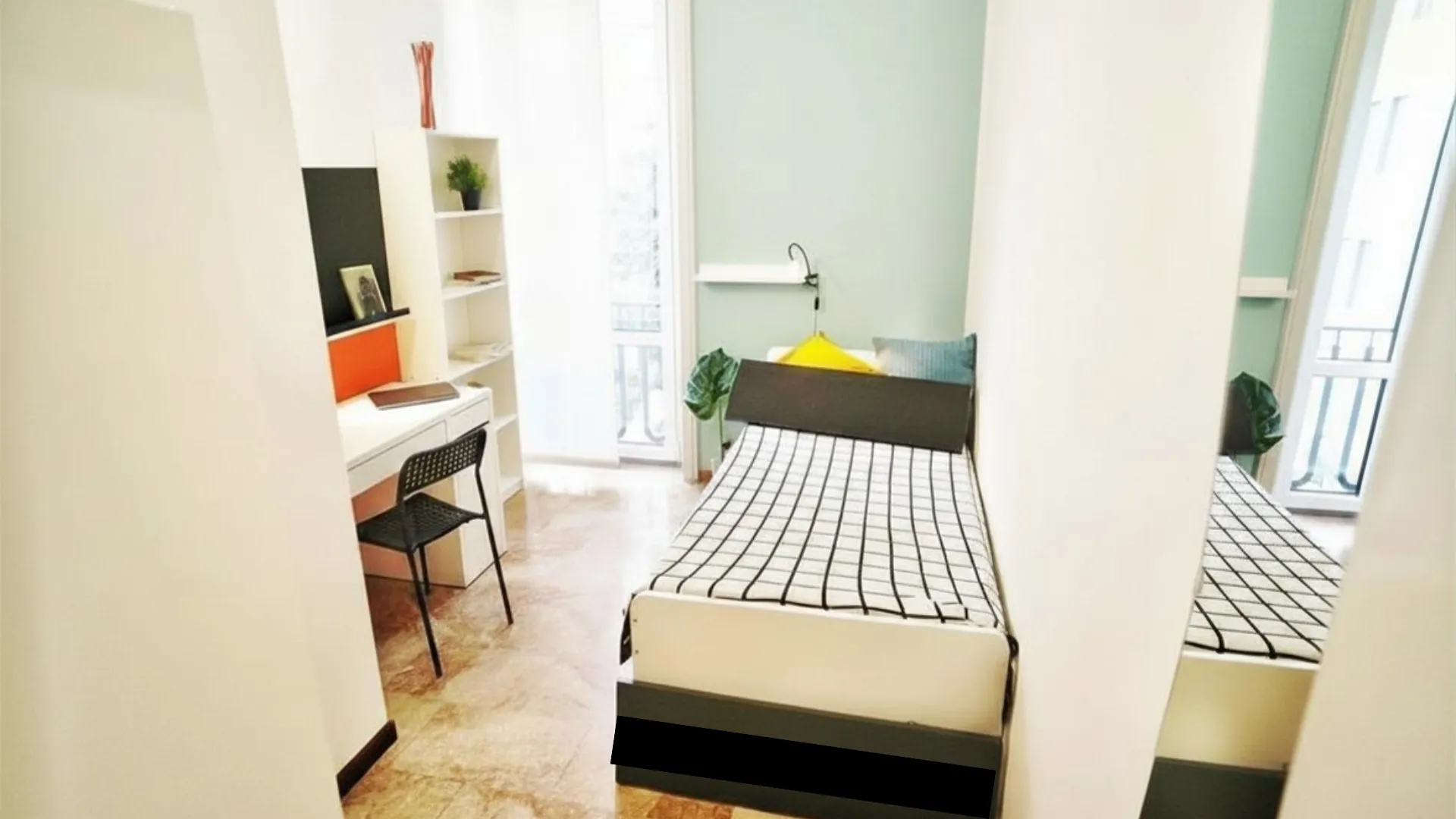 Private room in Milan photo 2