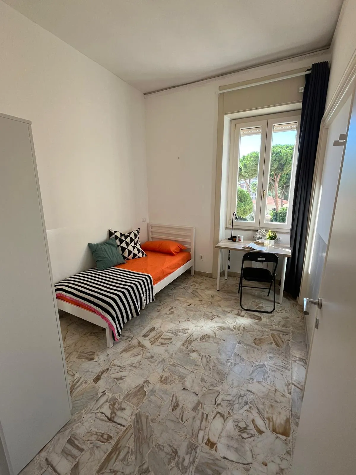 Stanza privata a Cagliari photo 2