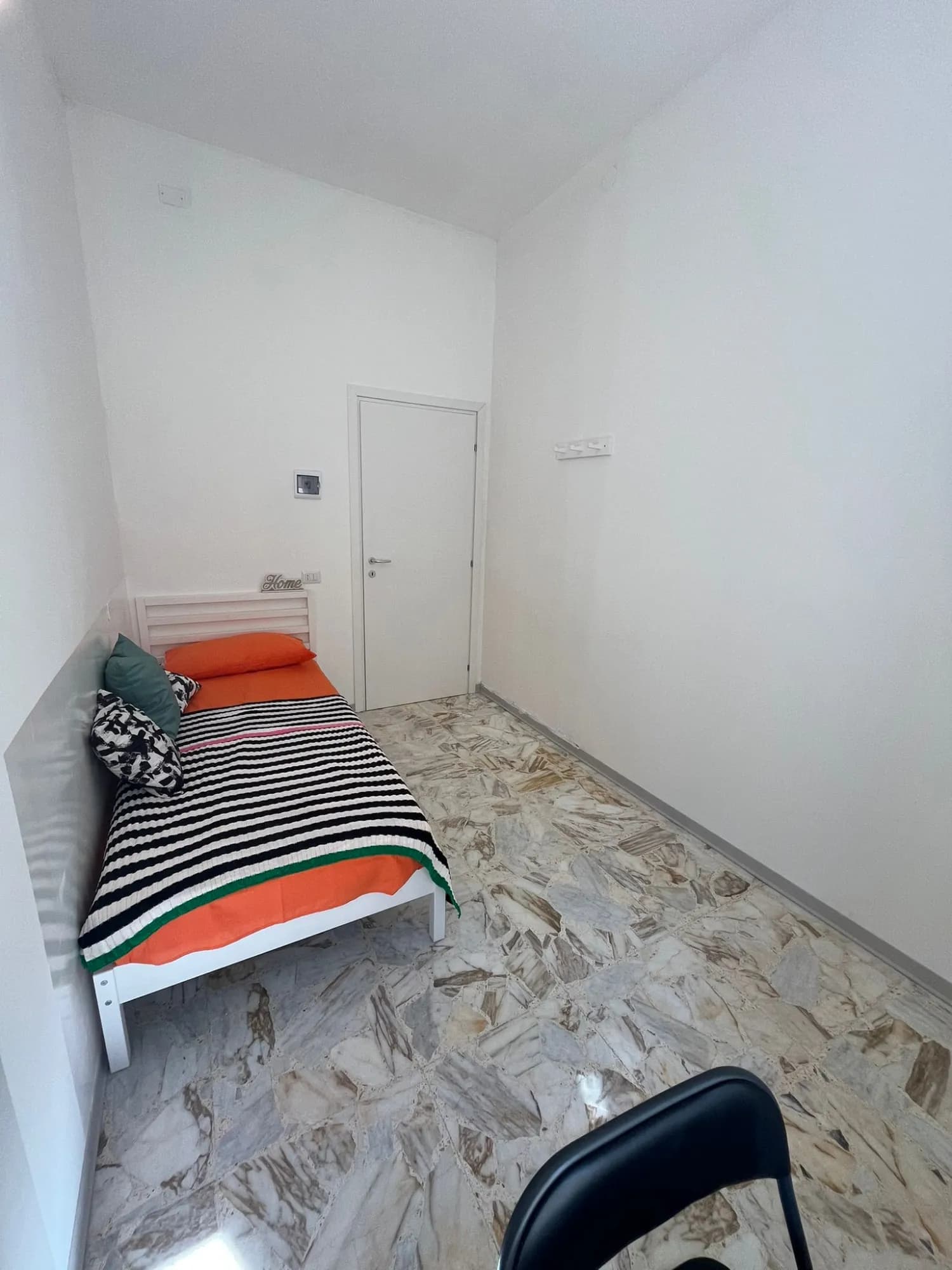 Stanza privata a Cagliari photo 3