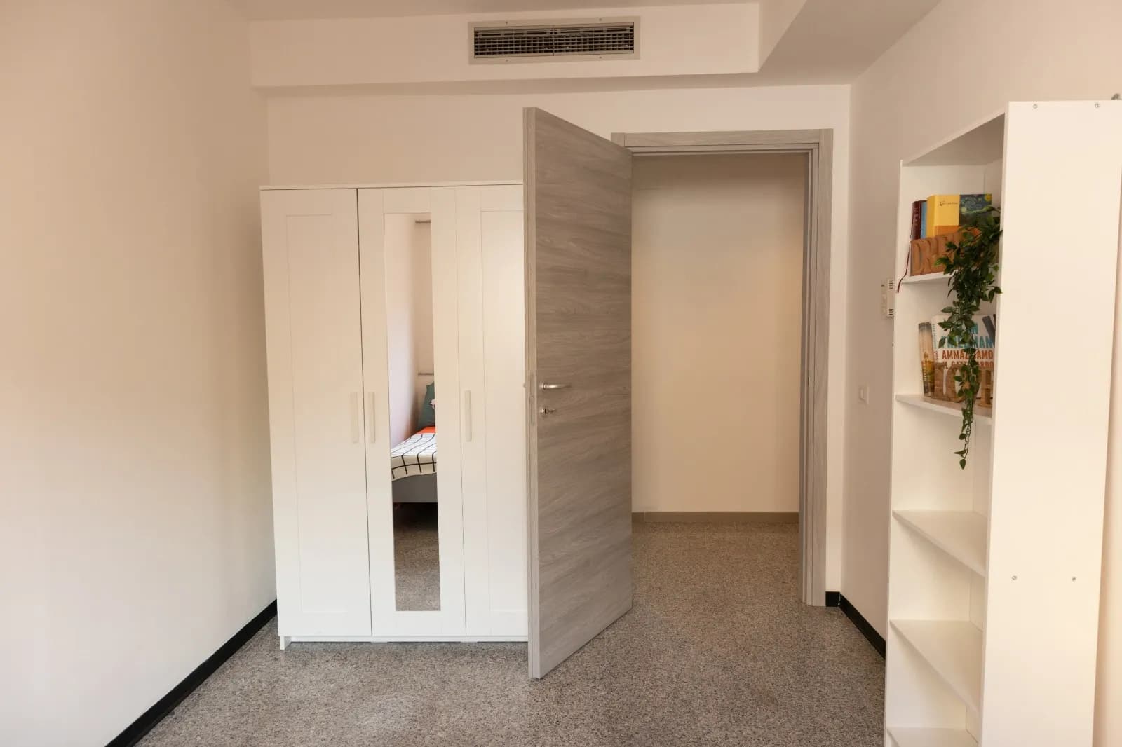 Stanza privata a Cagliari