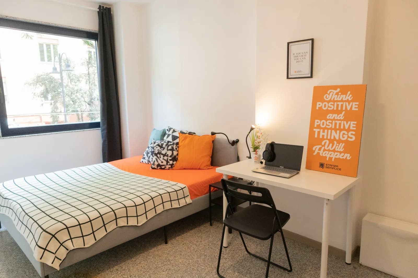 Stanza privata a Cagliari