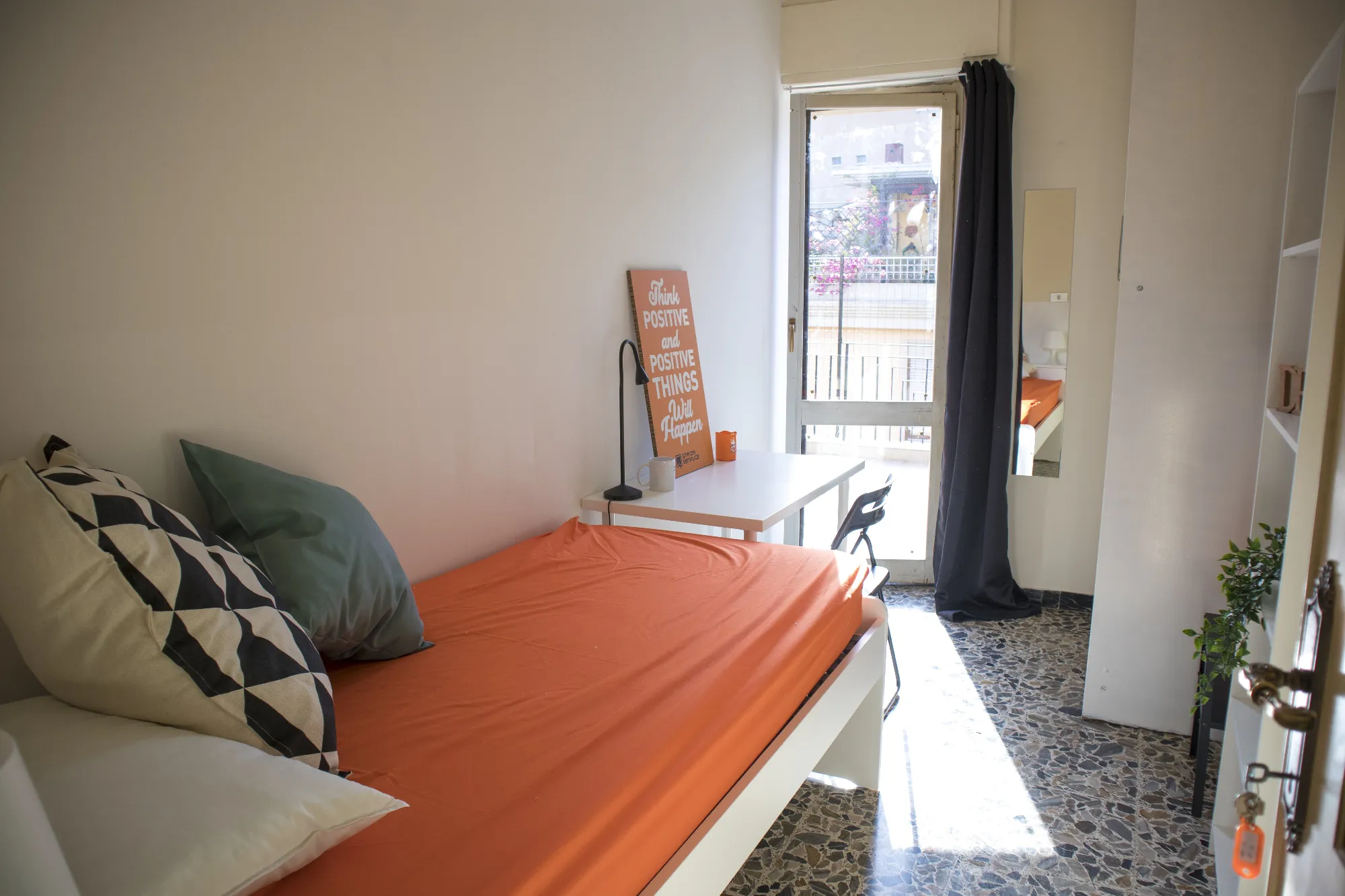 Stanza privata a Cagliari