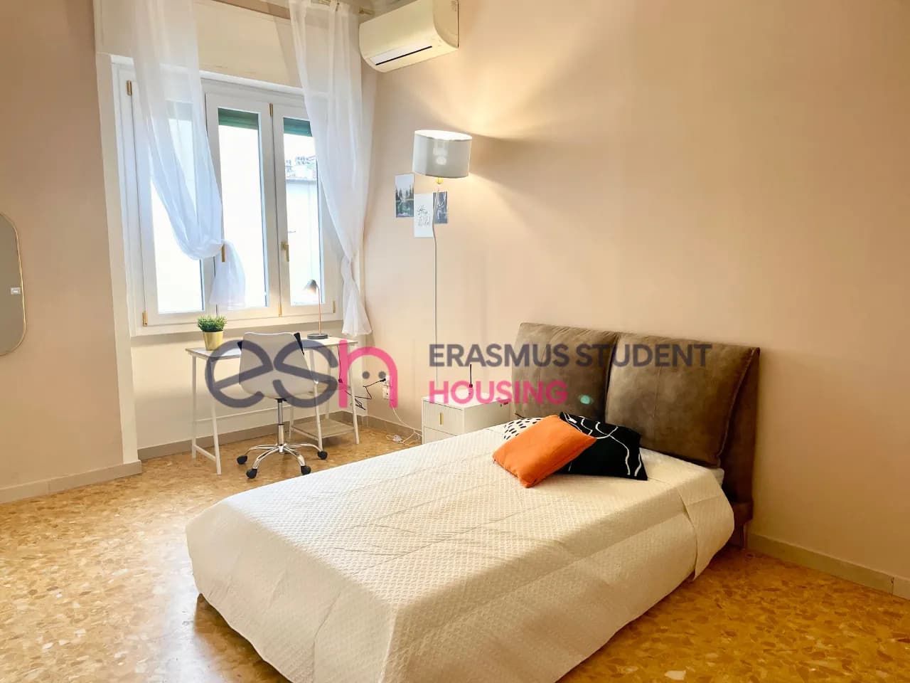 Shared Room in Florence photo 2