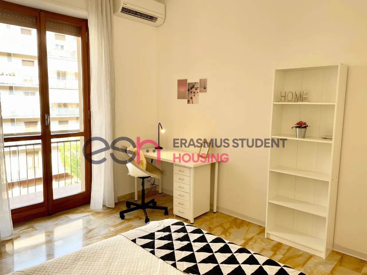 Shared Room in Florence