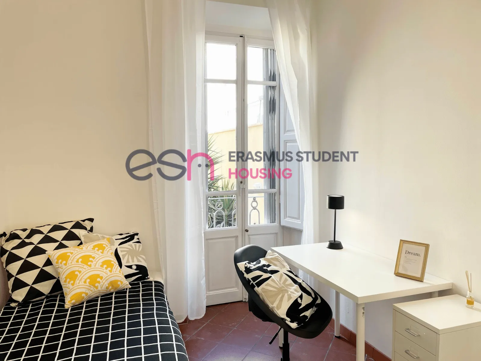 Shared Room in Florence