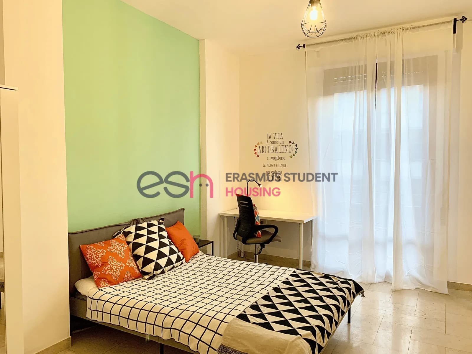 Shared Room in Florence