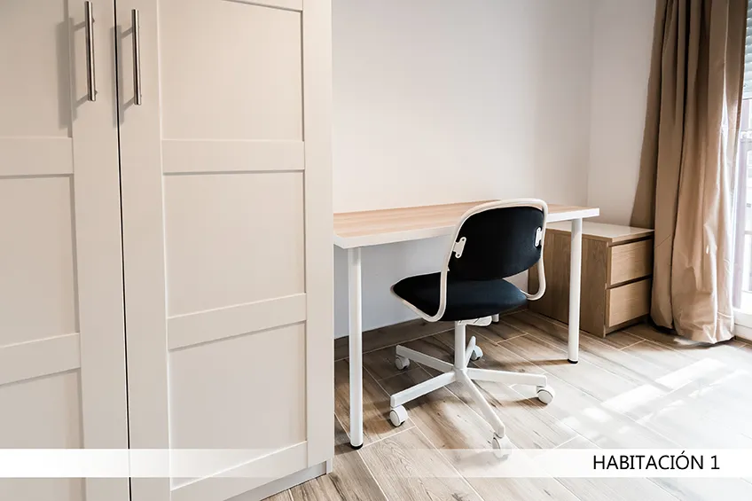 Private room in Seville photo 3