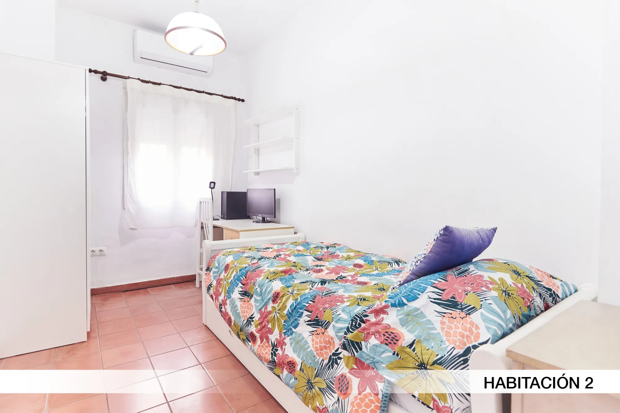 Private room in Seville photo 4