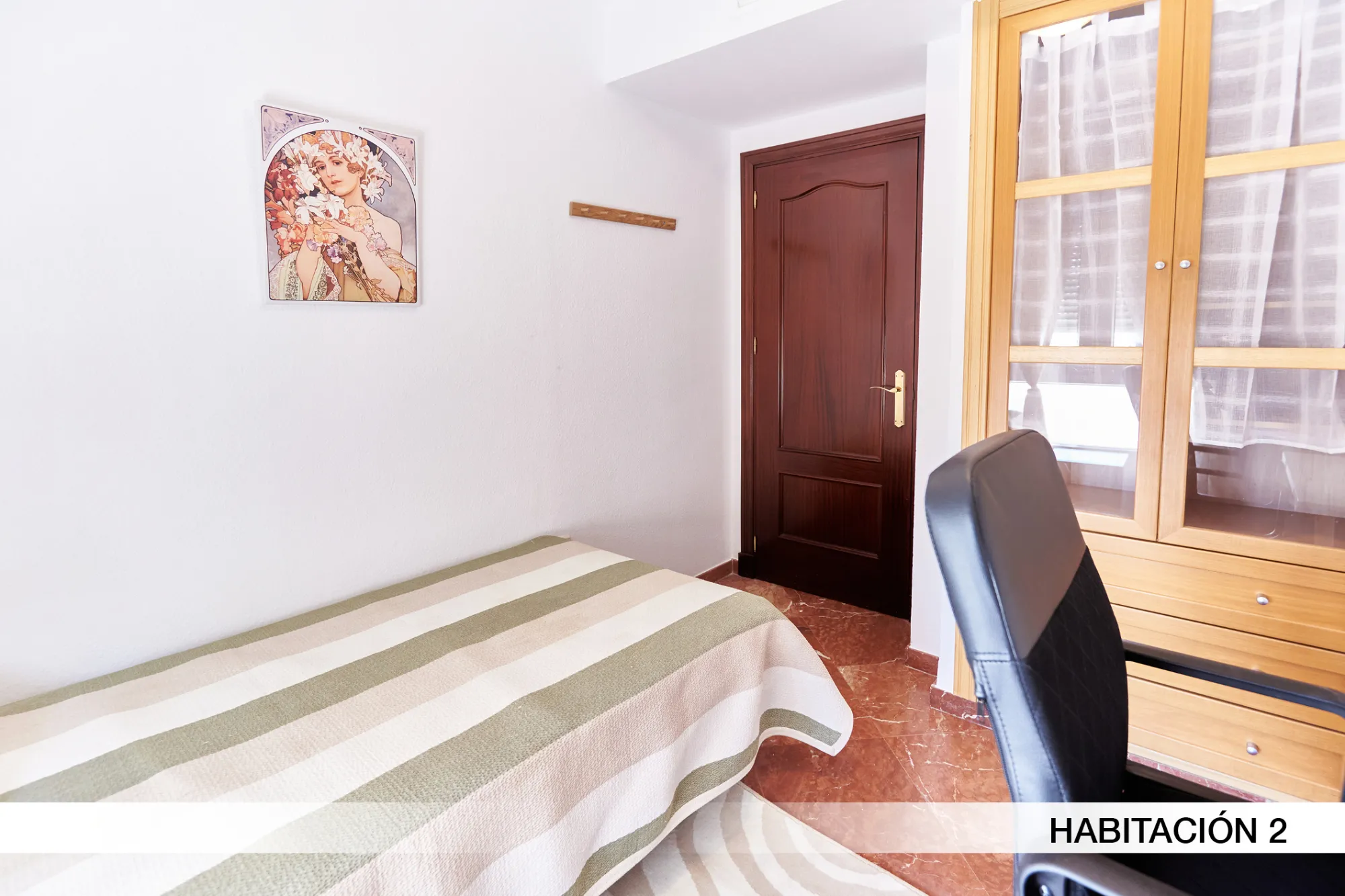 Private room in Seville photo 2