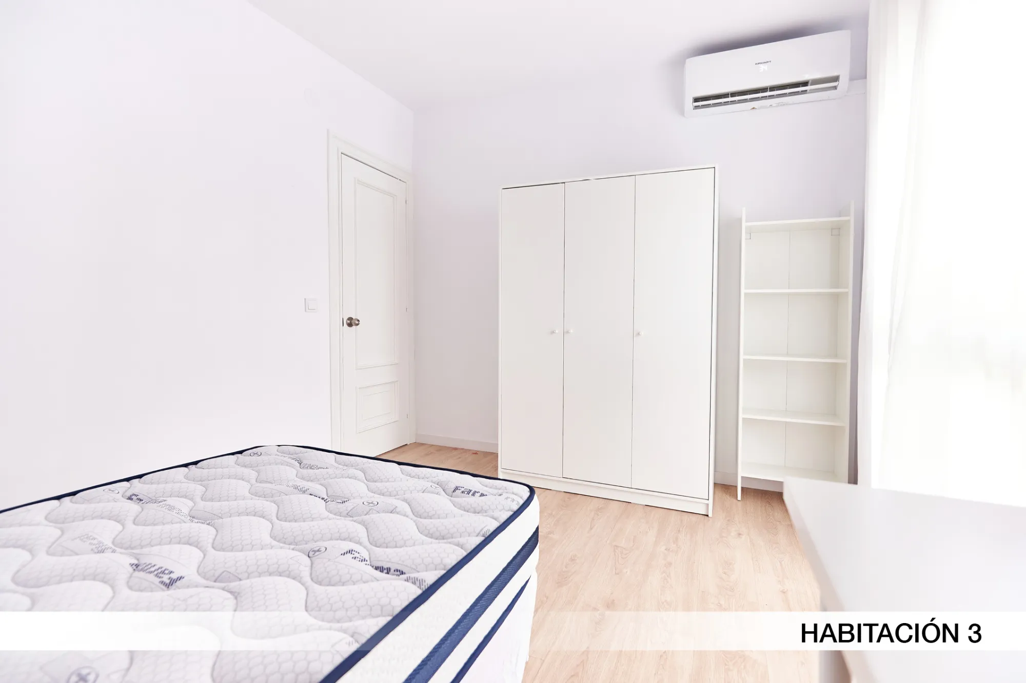 Private room in Seville photo 3