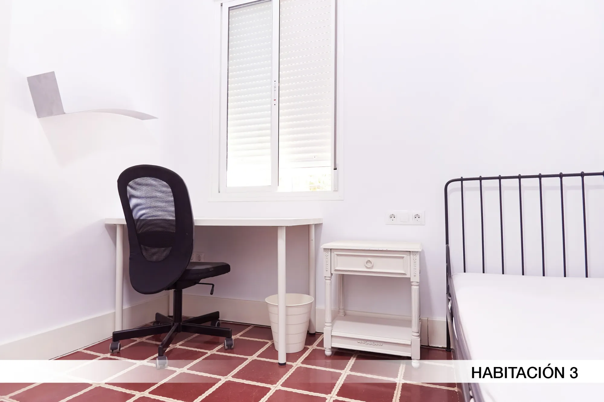 Private room in Seville photo 3