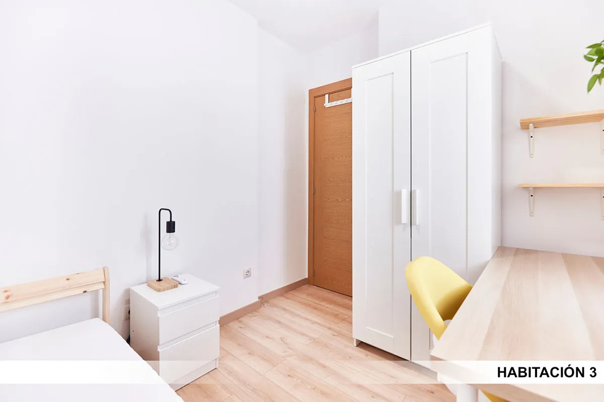 Private room in Seville photo 3