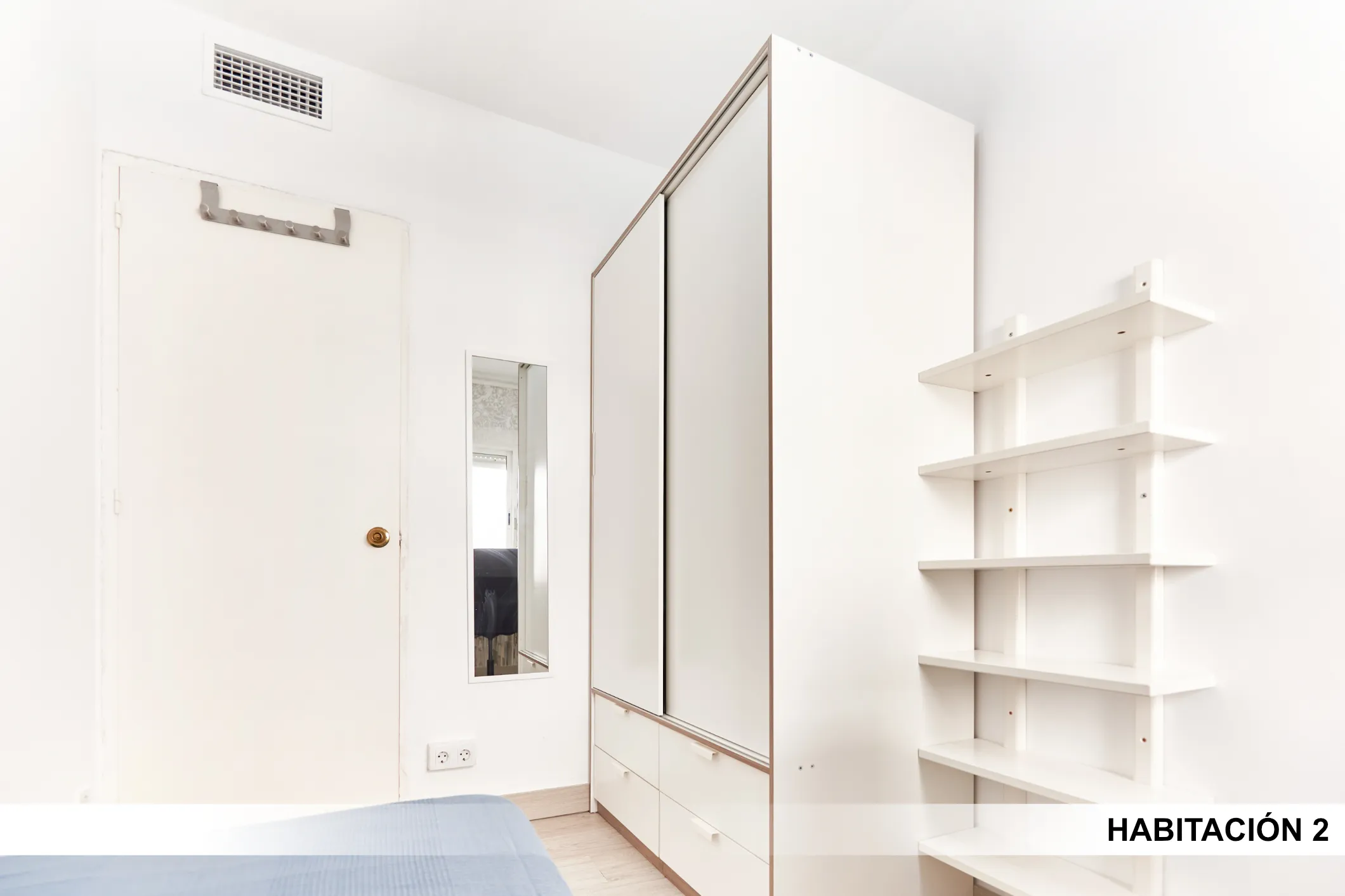 Private room in Seville photo 4