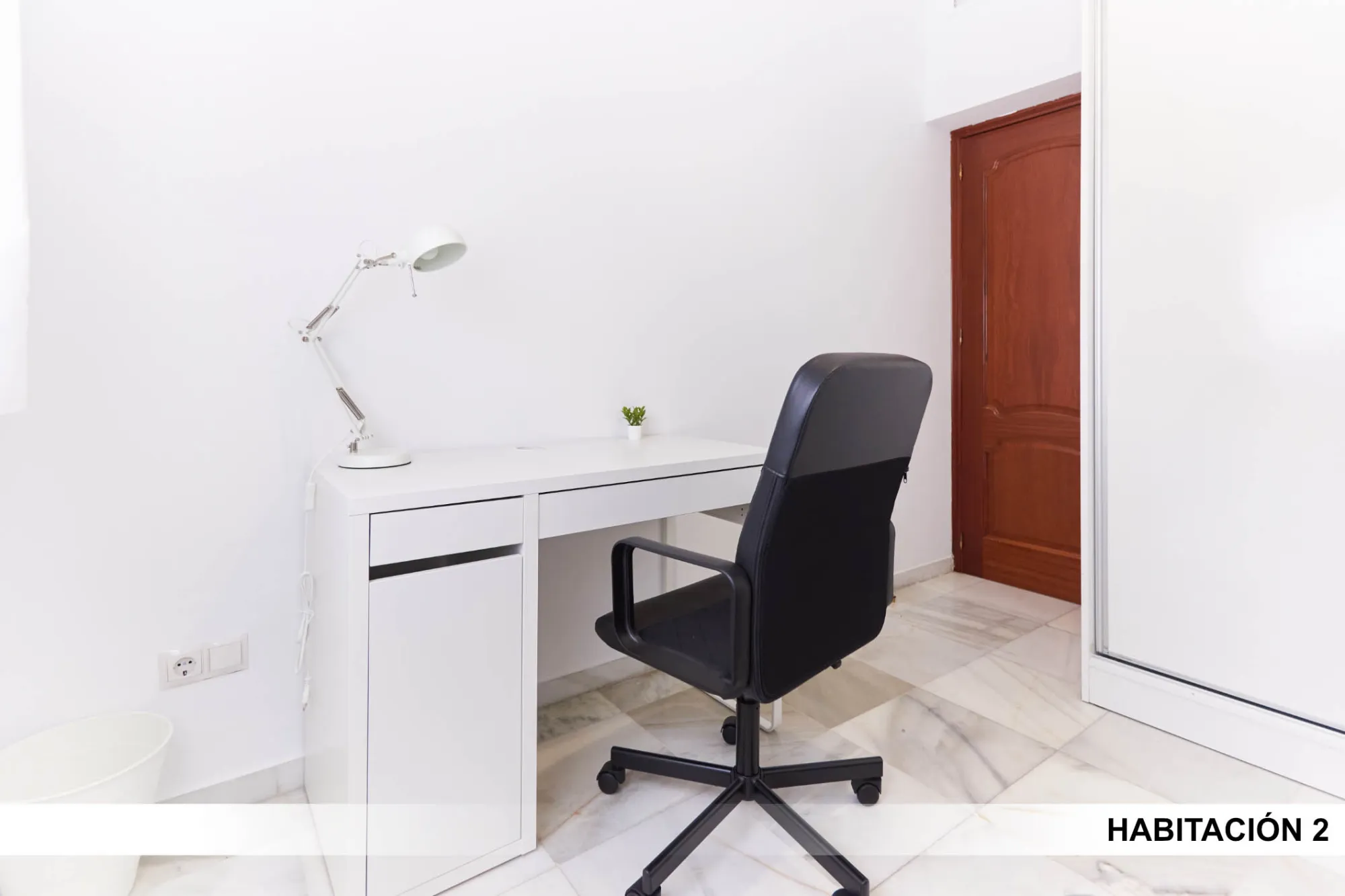 Private room in Seville photo 5