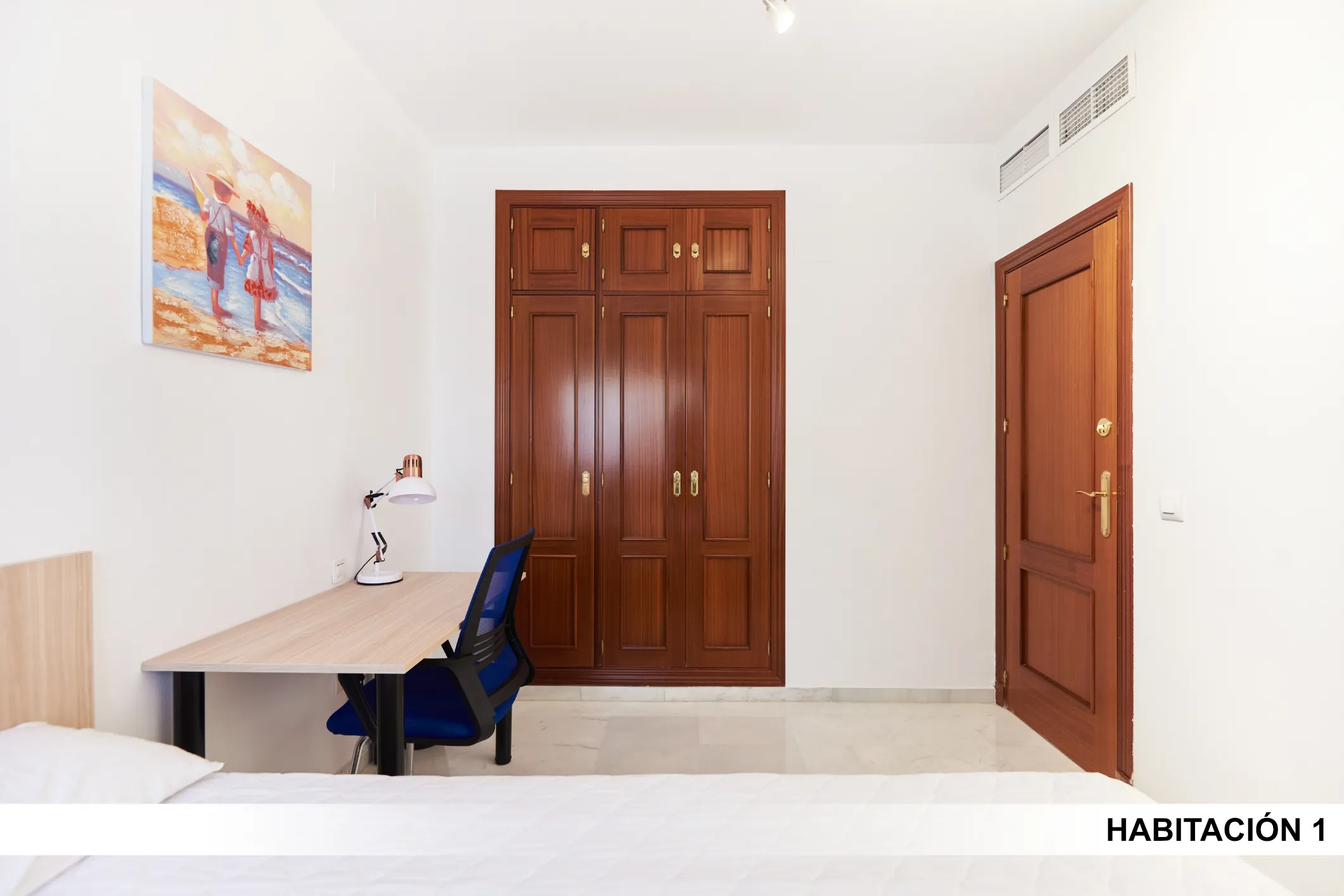 Private room in Seville photo 4