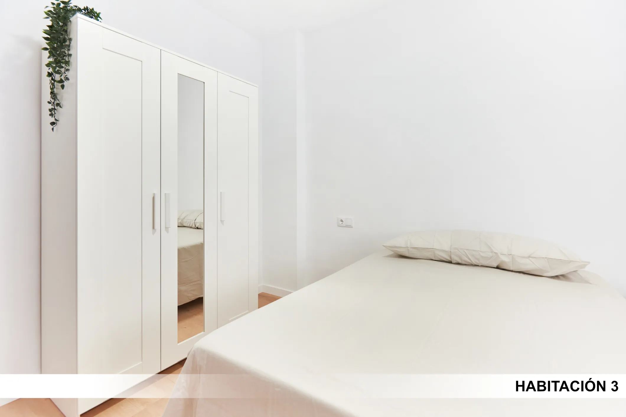 Private room in Seville photo 3