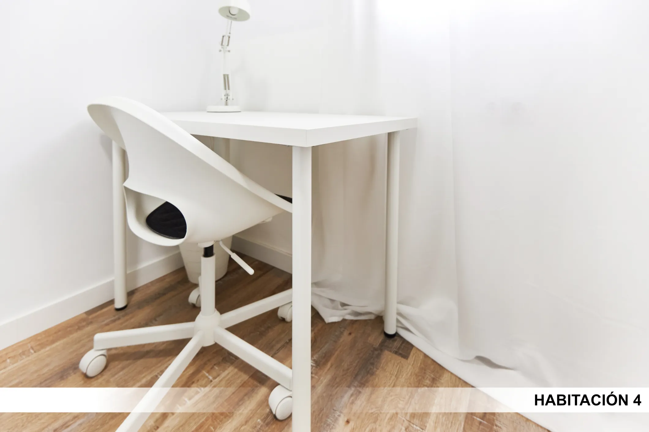 Private room in Seville photo 3