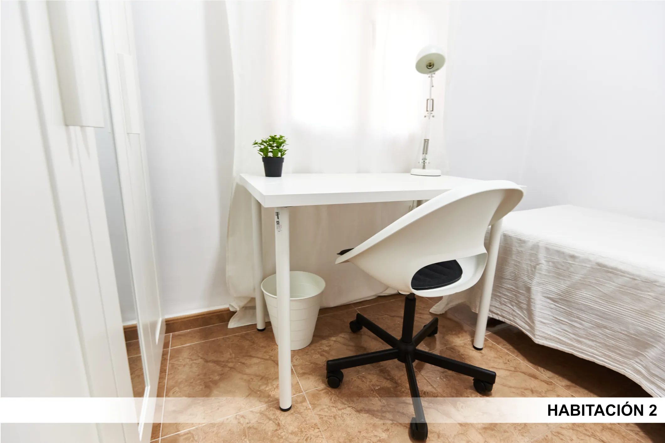 Private room in Seville photo 2