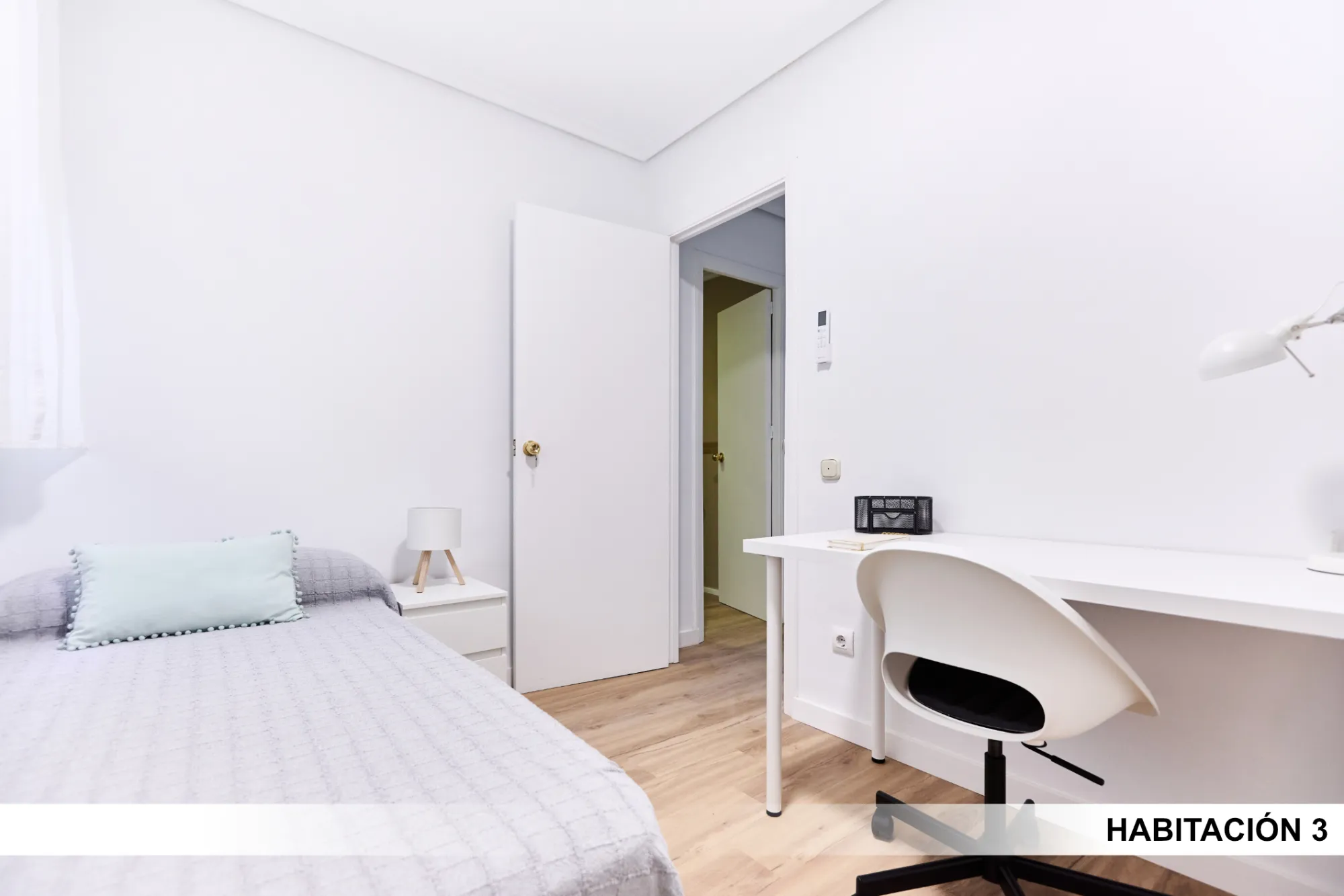 Private room in Seville photo 2