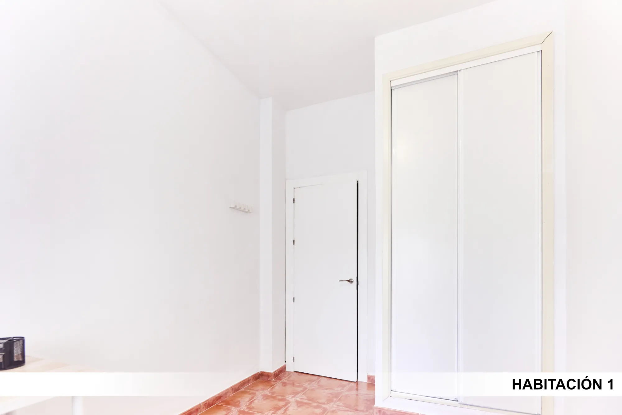 Private room in Seville photo 4