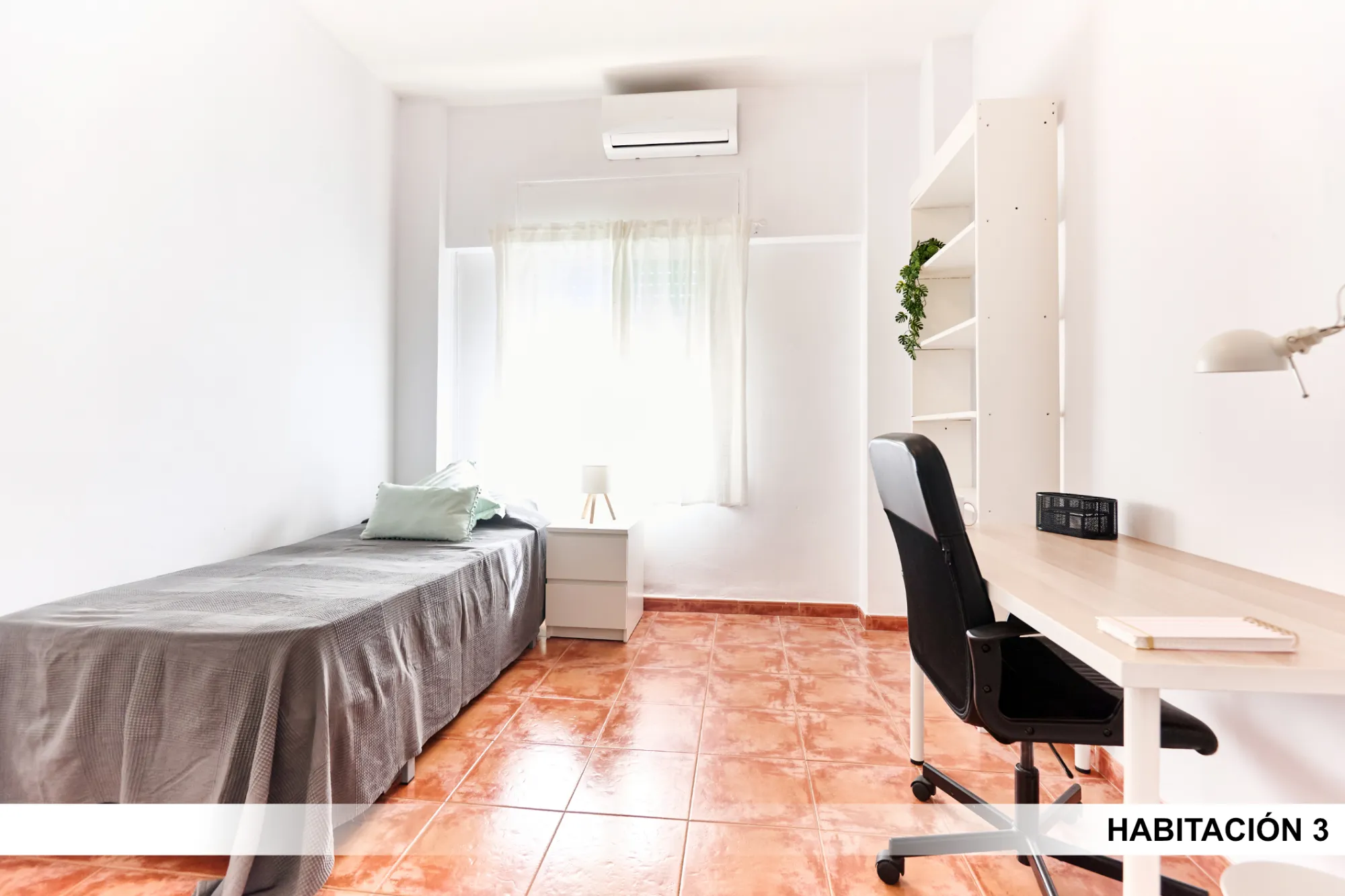 Private room in Seville