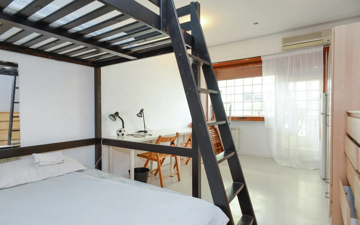 Room 2