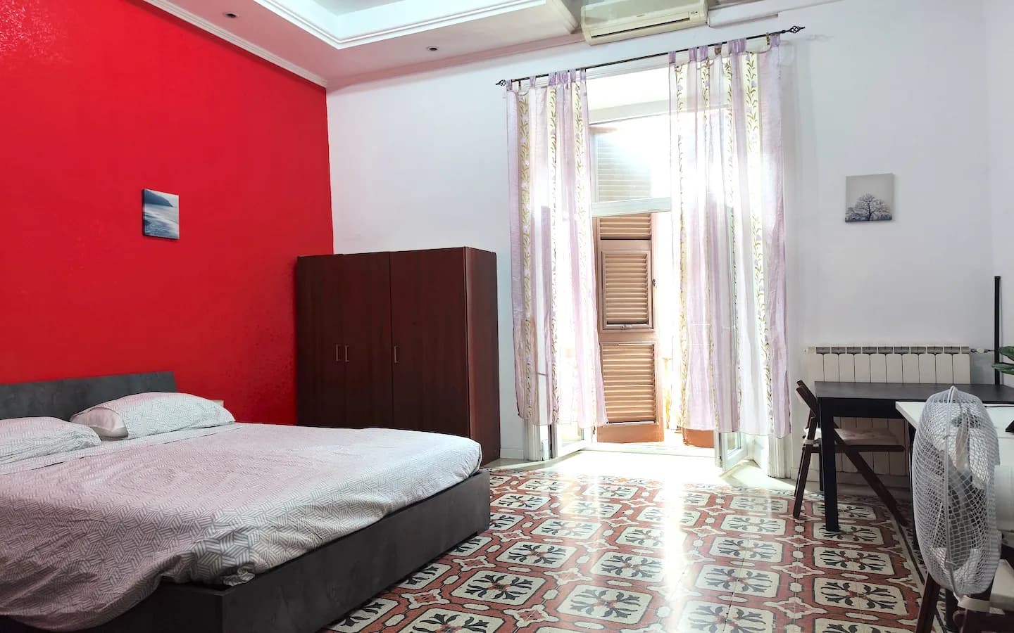 Room 2_int4d