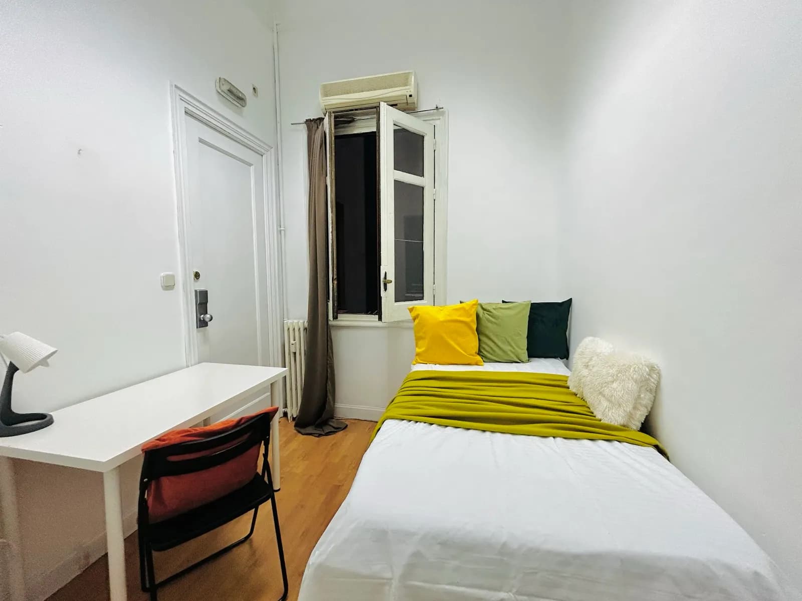 Private room in Madrid
