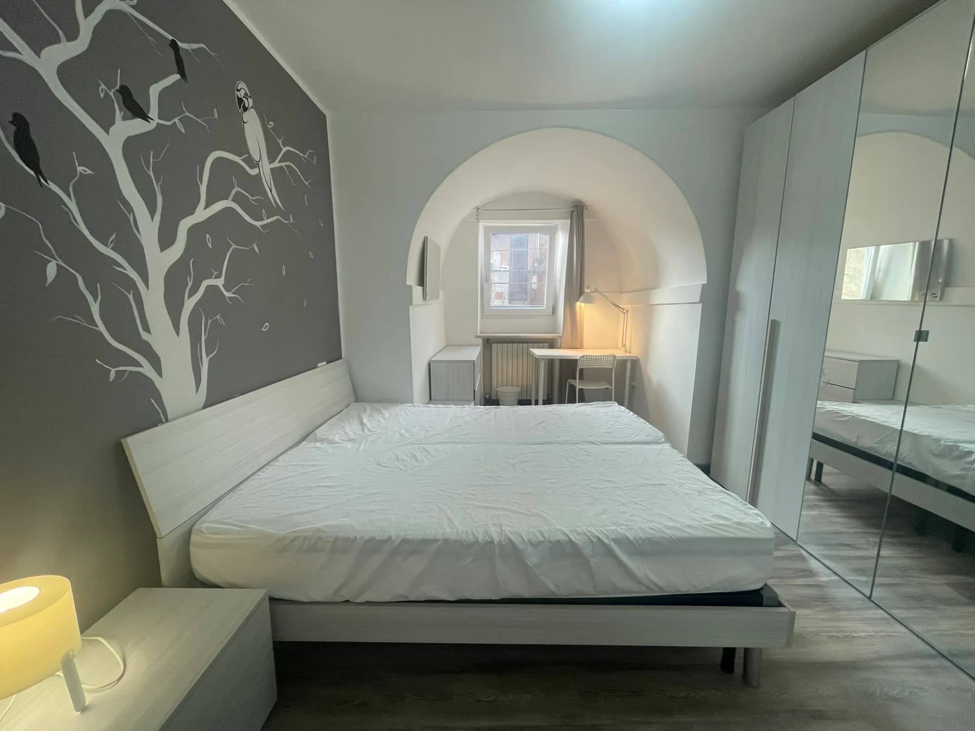 stanza piano terra con bagno privato
