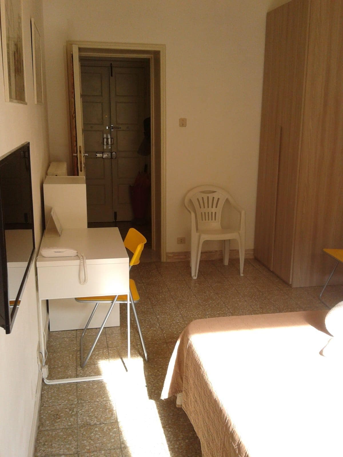 Shared Room in Pisa photo 3